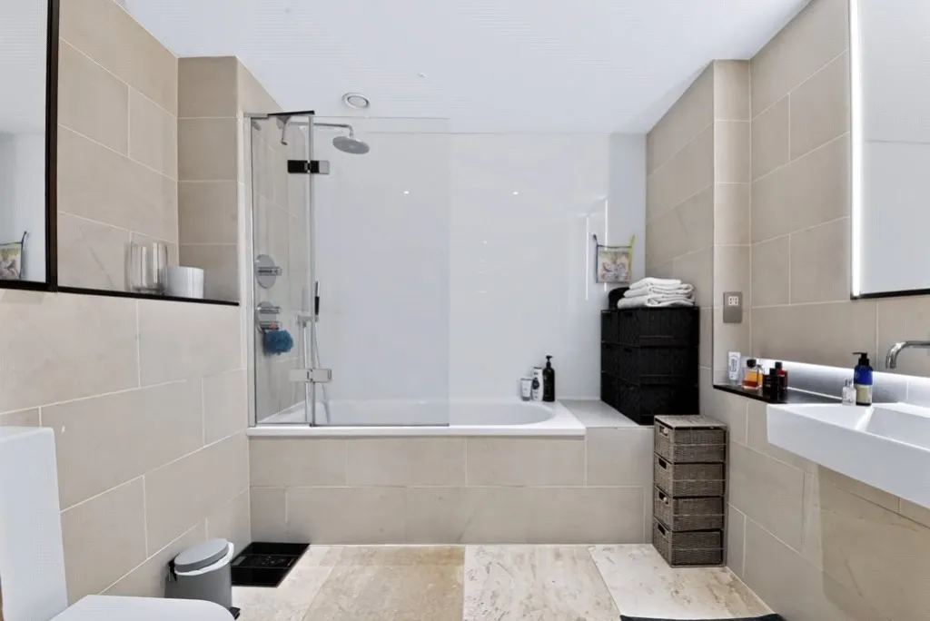 Bellwether Lane, Wandsworth, SW18, photo 6