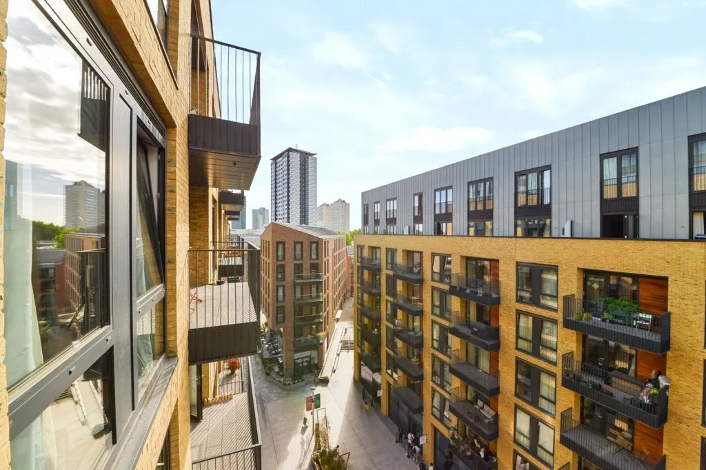 Bellwether Lane, Wandsworth, SW18, photo 14