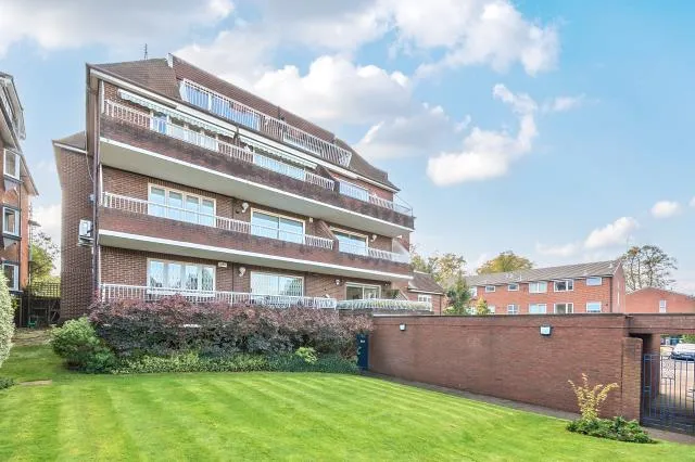 Hendon Lane, London, N3, photo 20