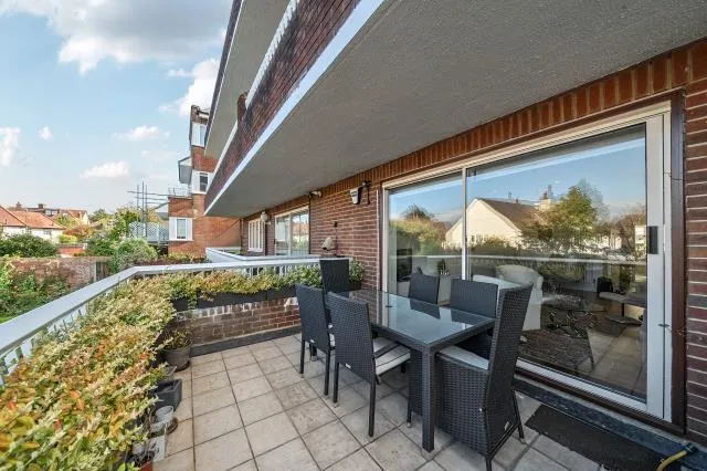 Hendon Lane, London, N3, photo 19