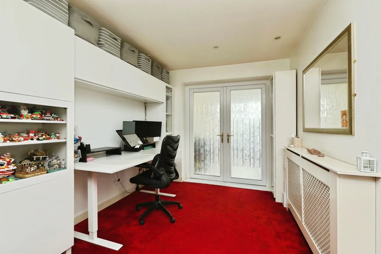 Harrogate Road, Swallownest, Sheffield, photo 5