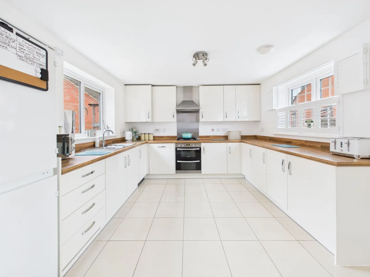 Carr Road, Moulton, NN3, photo 6