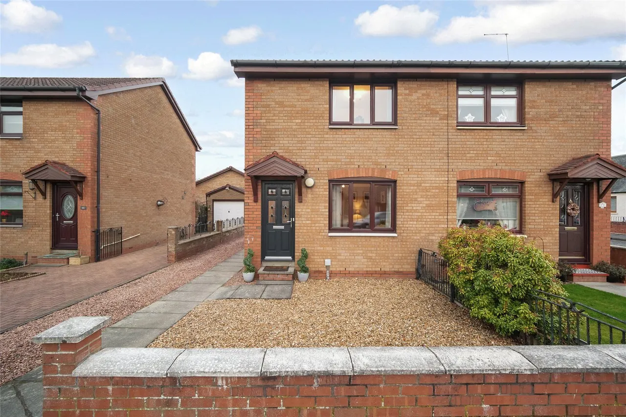 2 bed house for sale — Glasgow Road, Bathgate, West Lothian, EH48