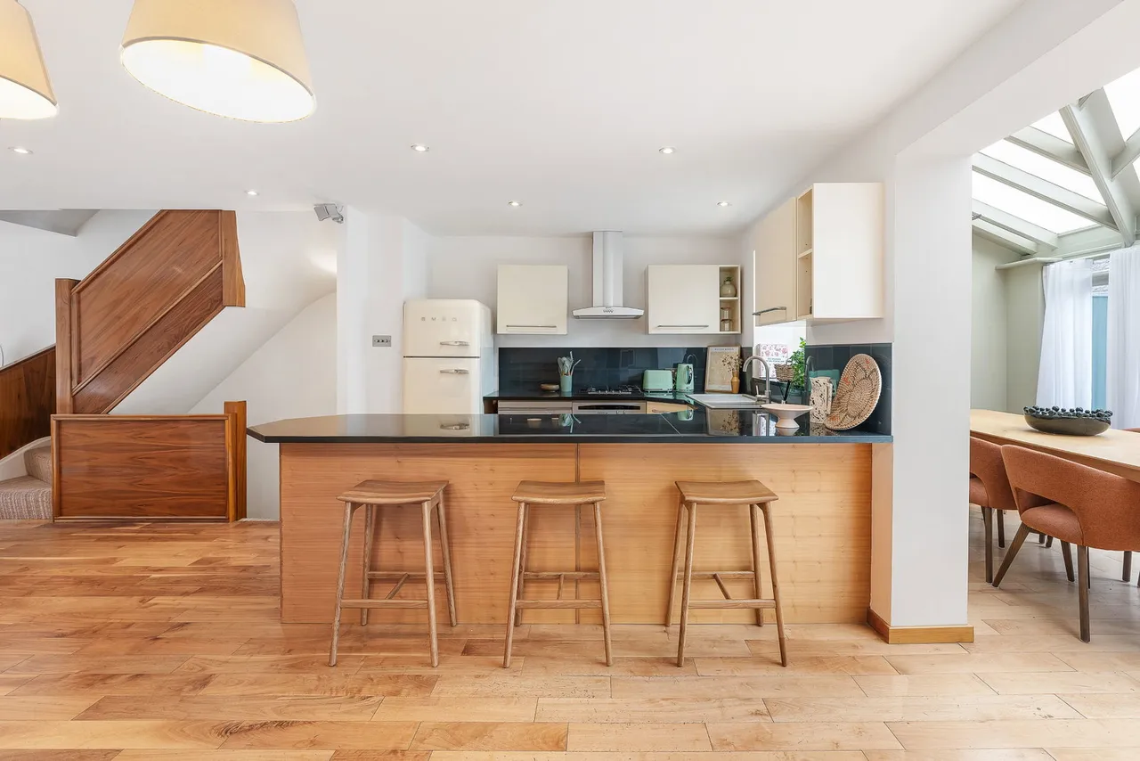Cinnamon Row, Plantation Wharf, Battersea, SW11, photo 6