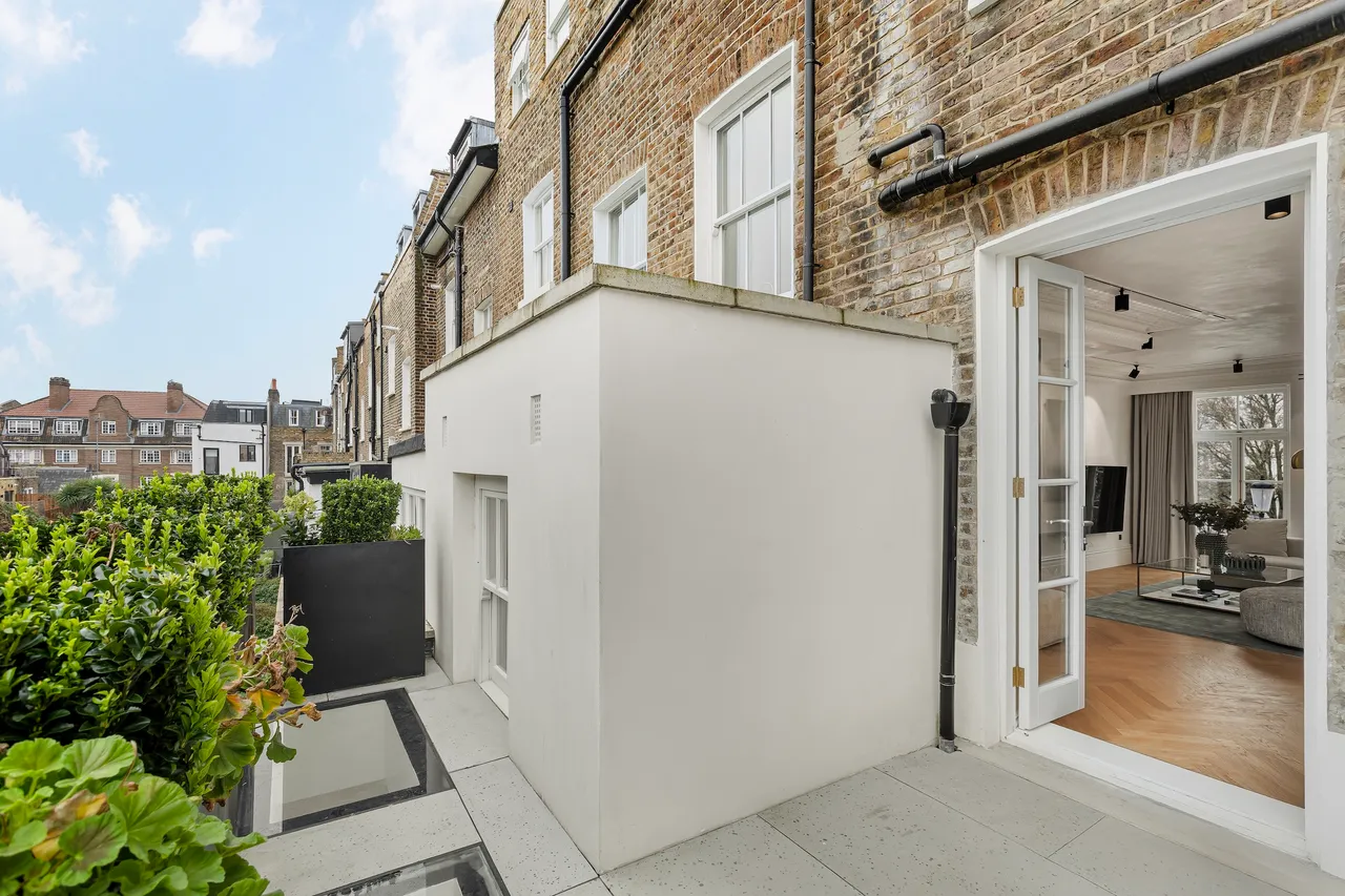 Ledbury Road, Notting Hill, London, photo 9