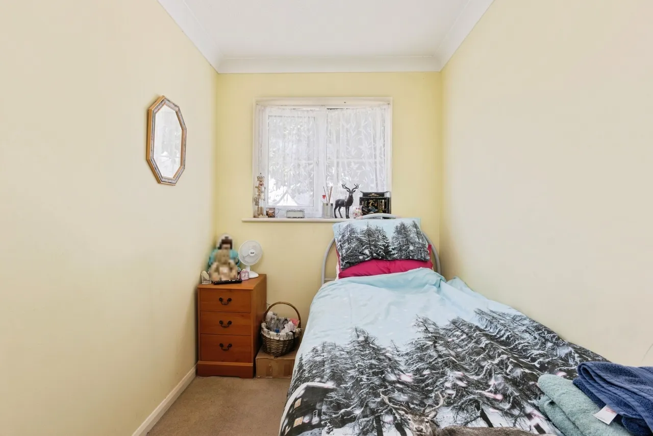 Thorpe Drive, Attleborough, Norfolk, NR17, photo 11