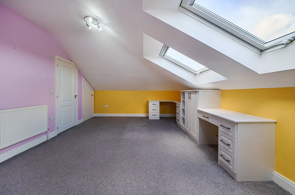 Riddlesdown Road, Purley, CR8, photo 12