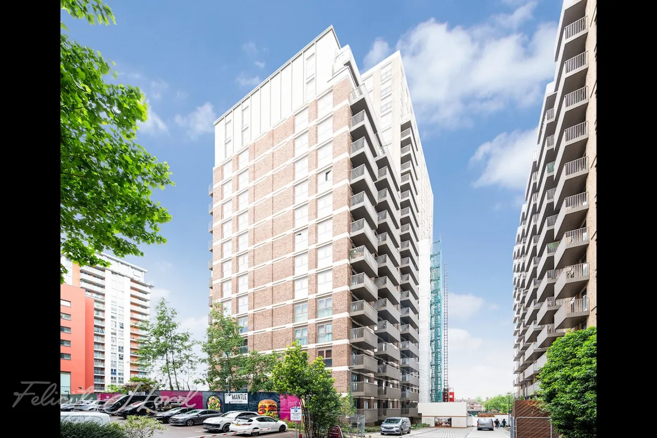 Western Gateway, London, E16, photo 20