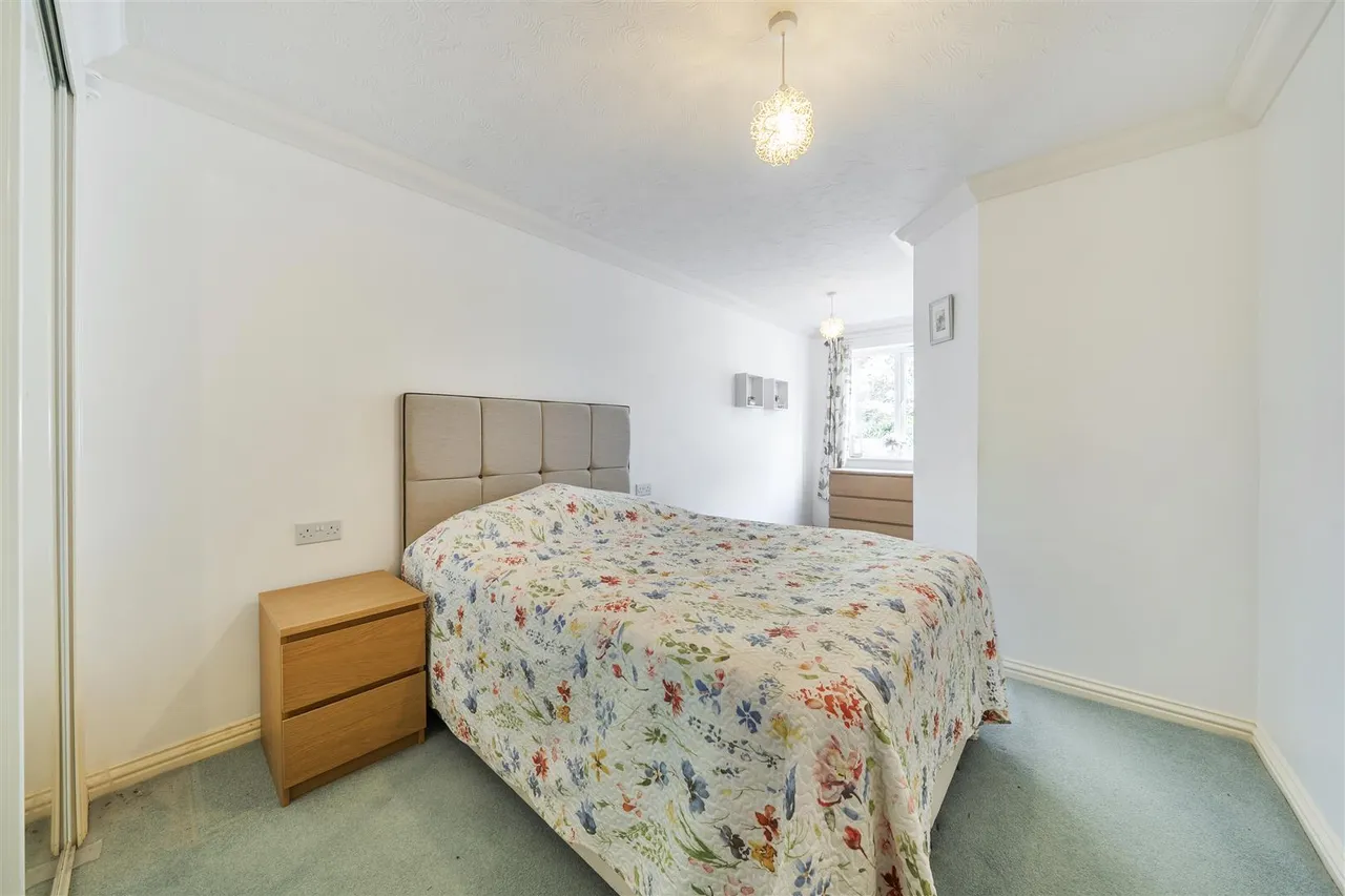 High Street, Rickmansworth, WD3, photo 8