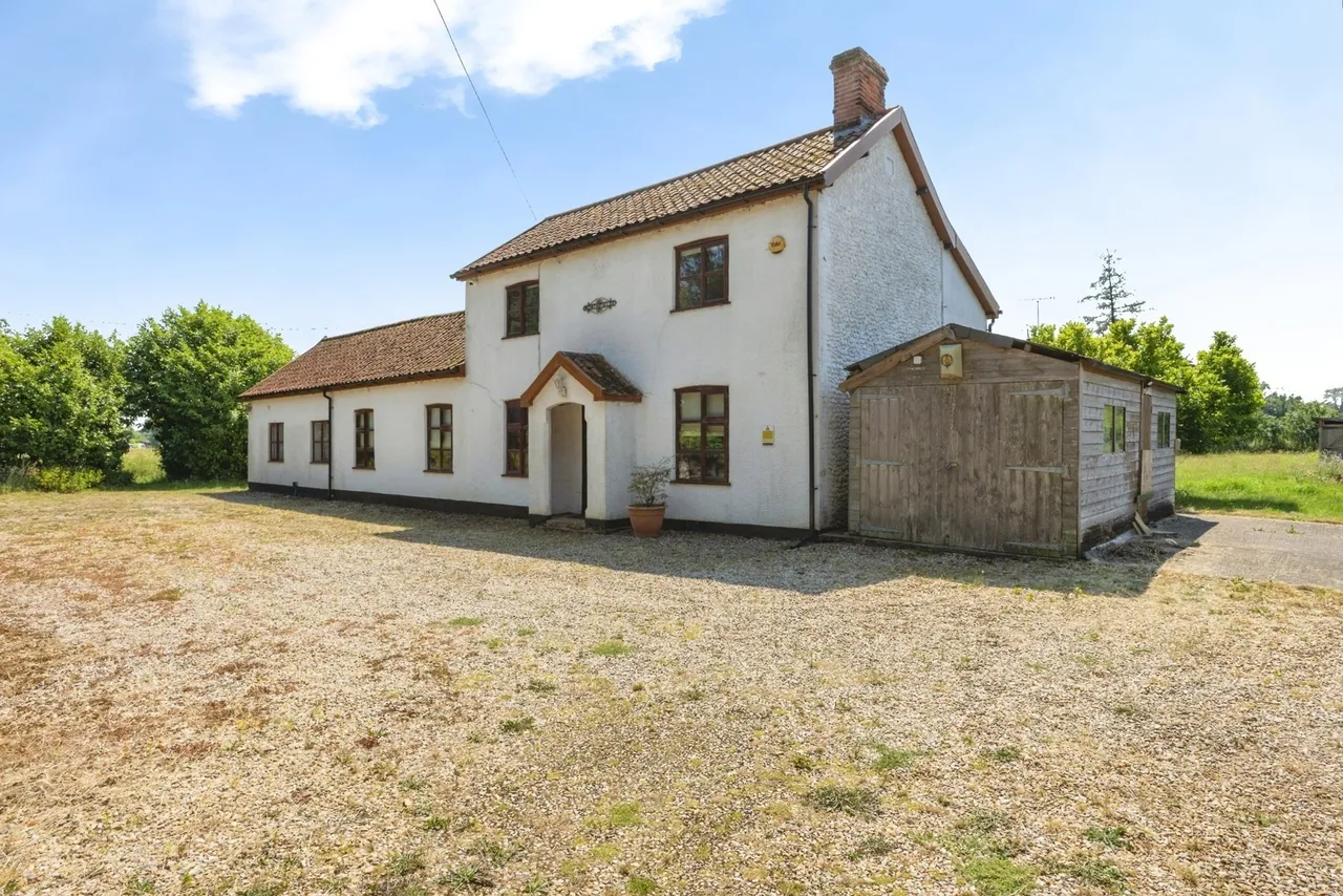 4 bed house for sale — Watton Road, Shropham, Norfolk, NR17