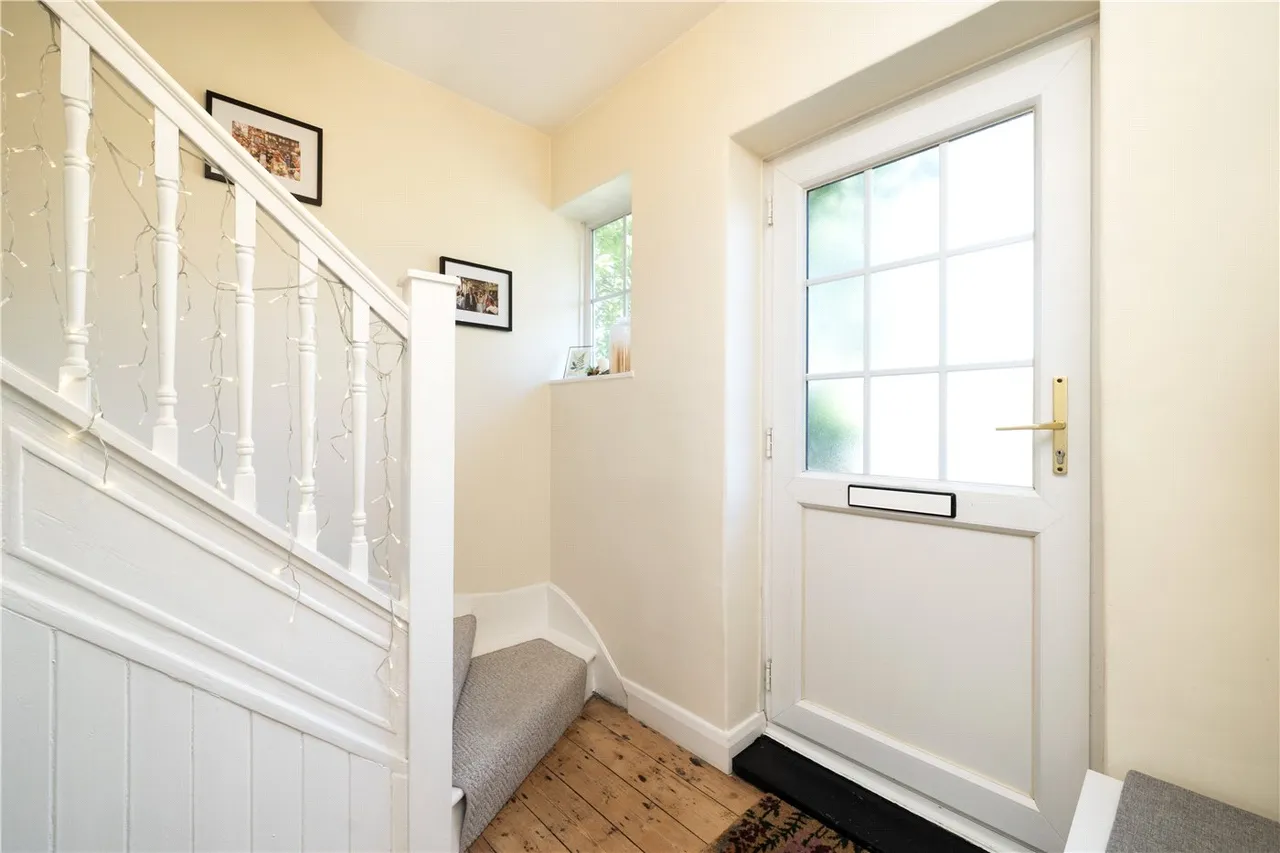 Hobbes Walk, London, SW15, photo 12