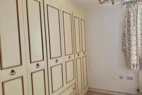 1 bedroom Flat for sale, photo 4