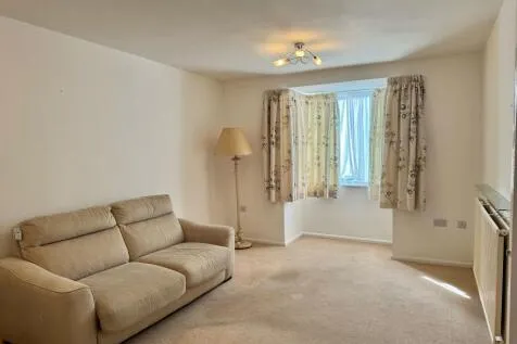 1 bedroom Flat for sale, photo 2
