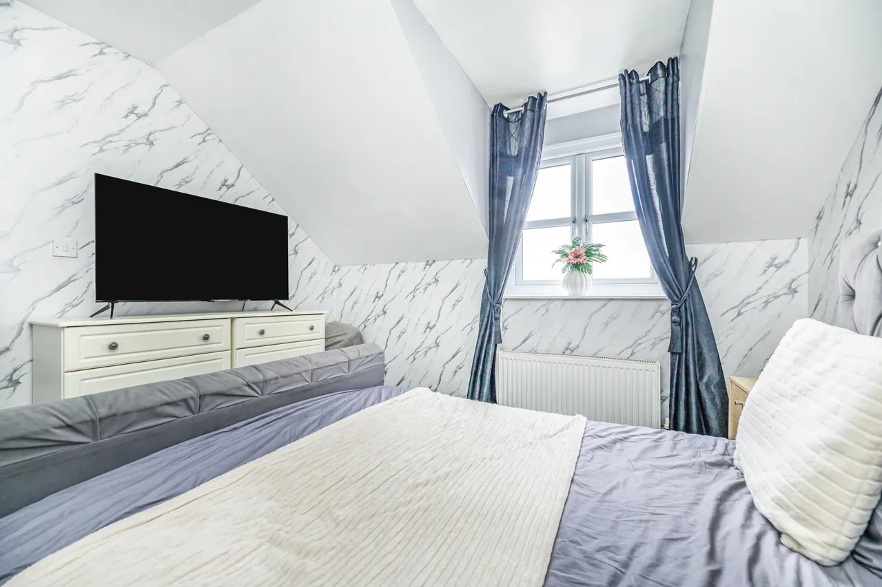 The Willows, Darfield, S73, photo 24