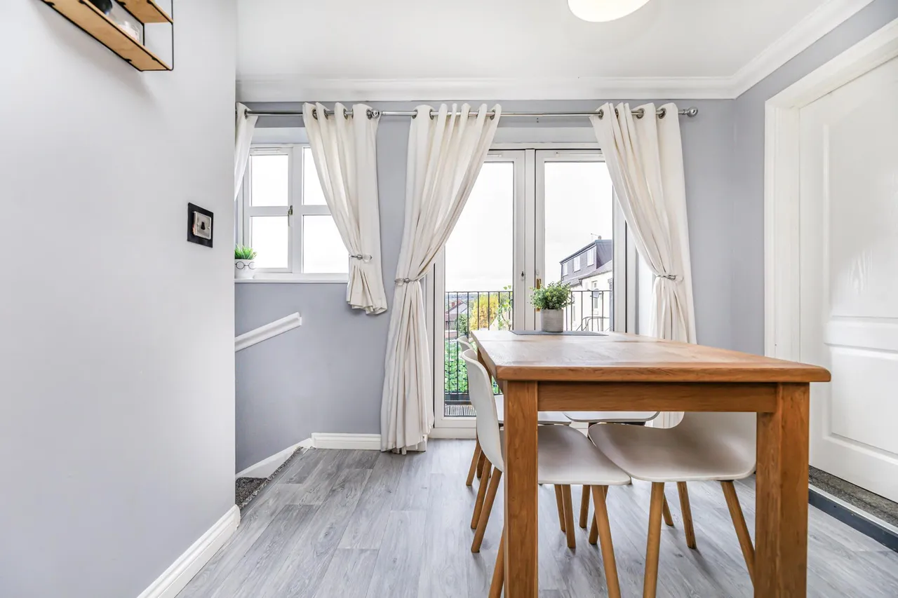 The Willows, Darfield, S73, photo 12