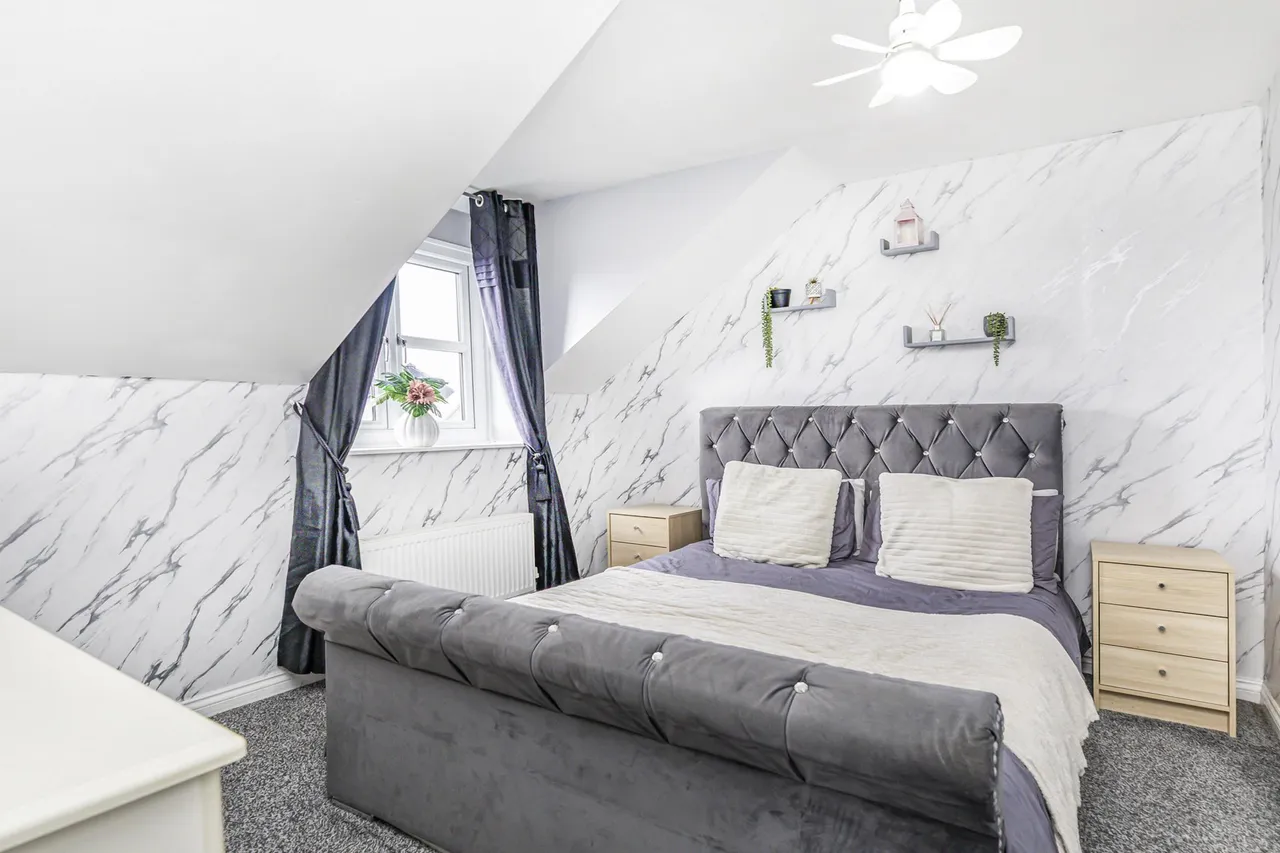 The Willows, Darfield, S73, photo 21
