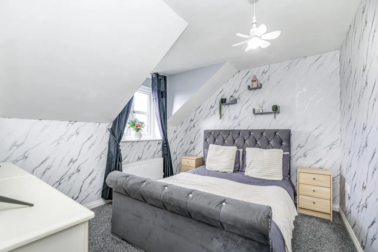 The Willows, Darfield, S73, photo 20