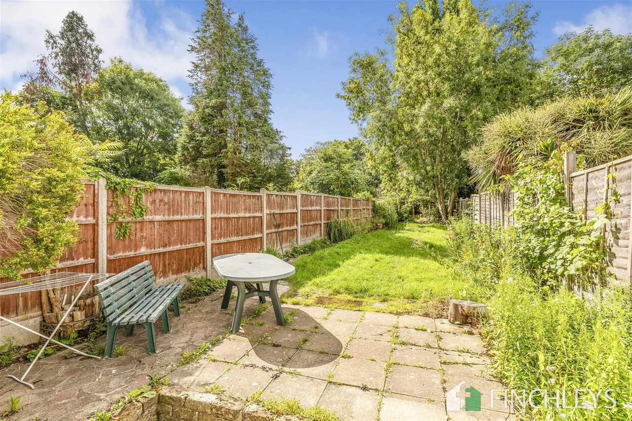Crescent Road, London, N3, photo 2