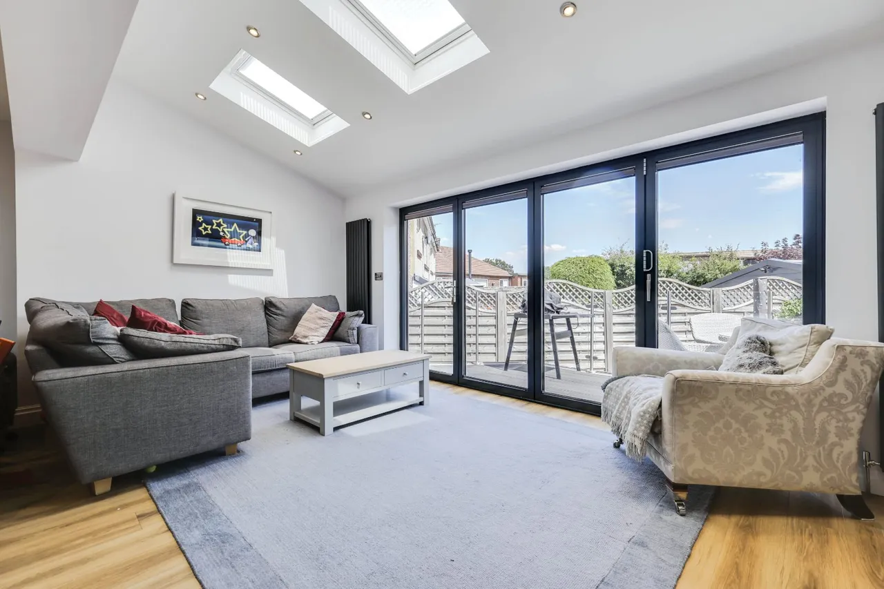 Foxholes Lane, Calverley, LS28, photo 6