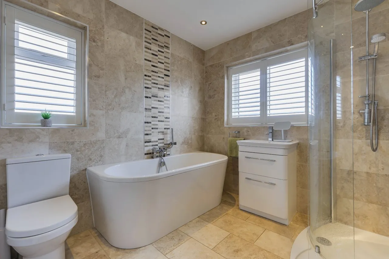 Foxholes Lane, Calverley, LS28, photo 16