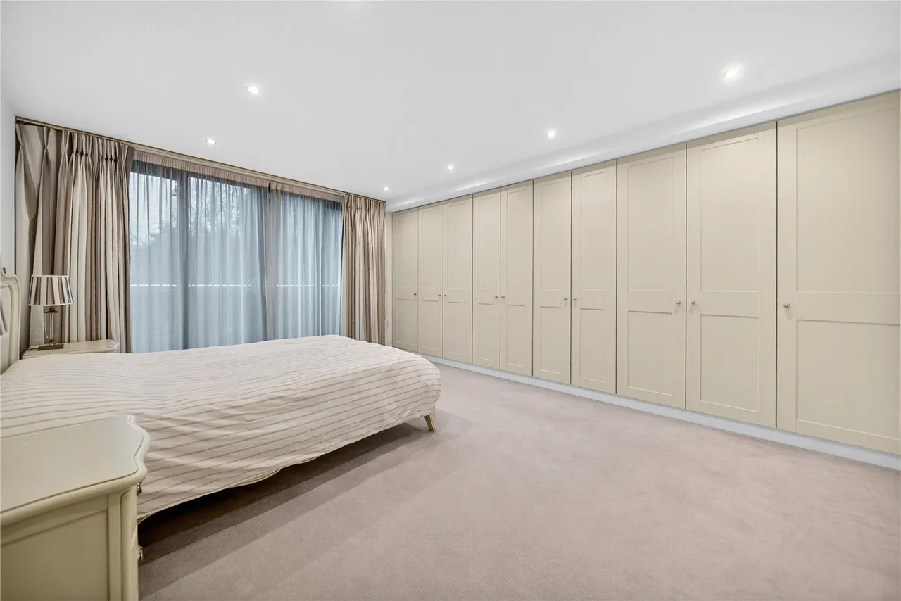 Harrogate Road, photo 13