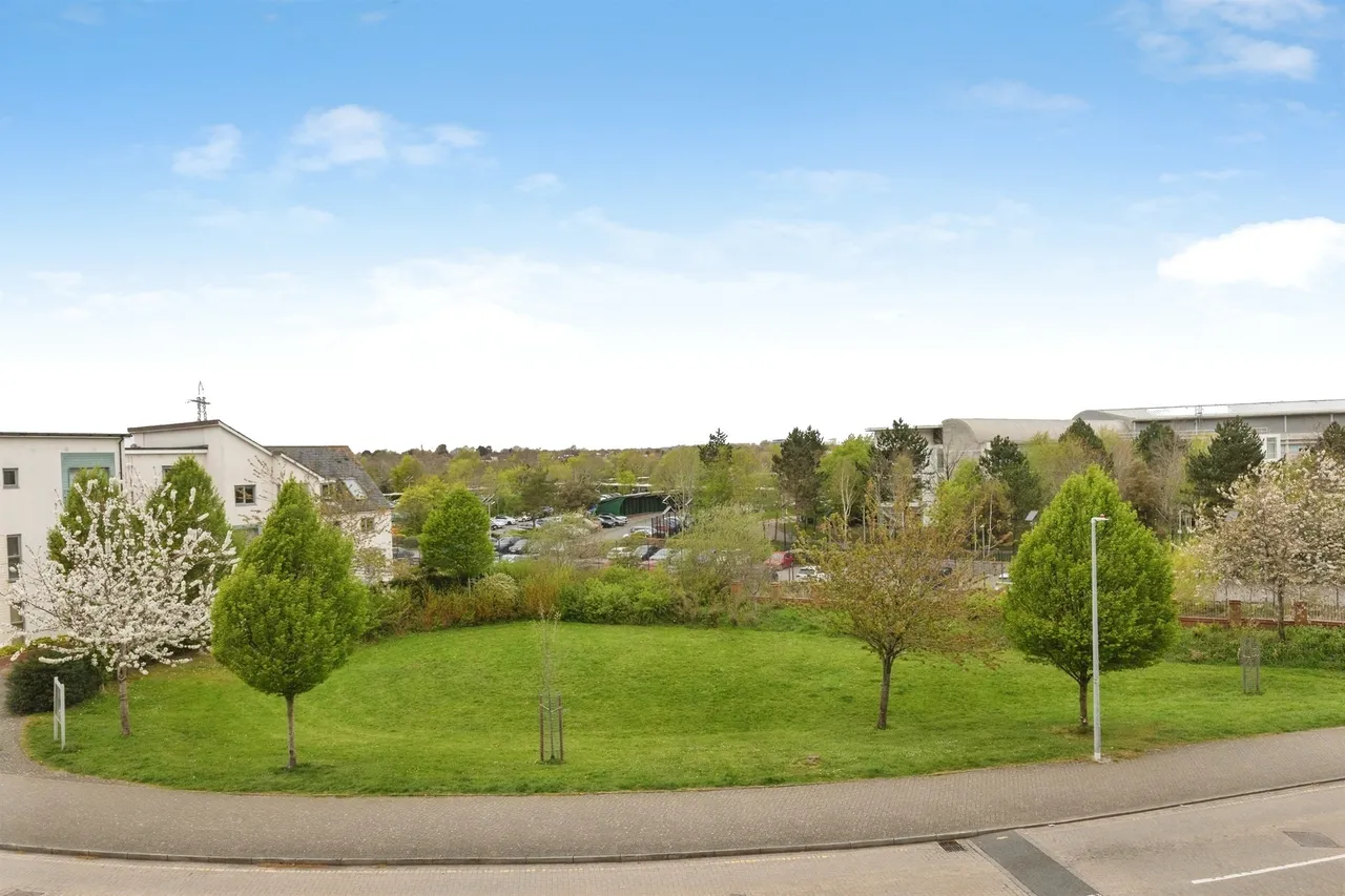 Long Down Avenue, Bristol, photo 2