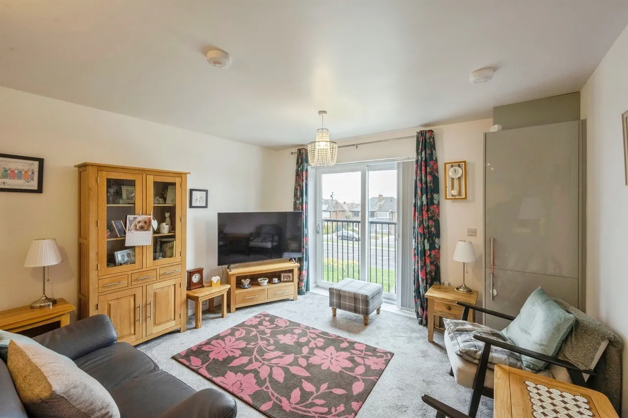 Meadow Walk, Maltby, Rotherham, photo 3