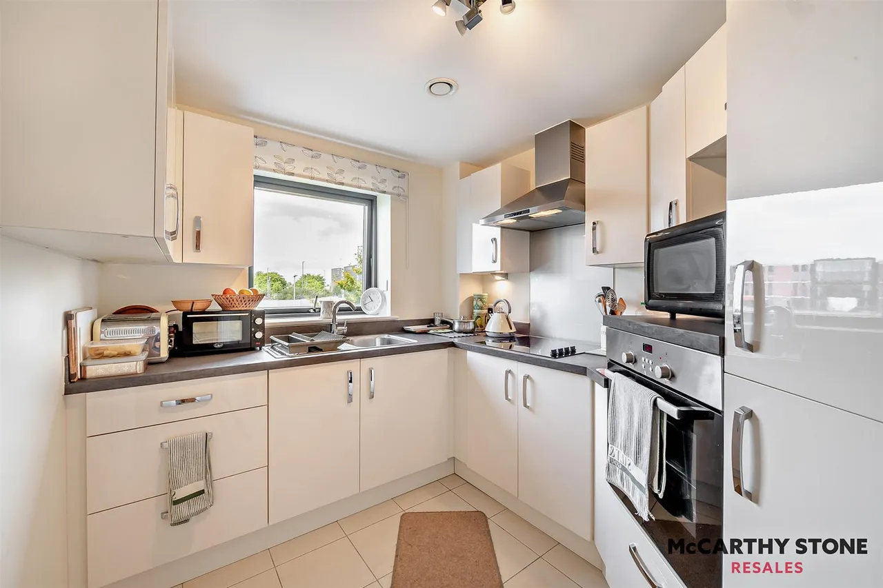 Keeper Close, Taunton, TA1, photo 5