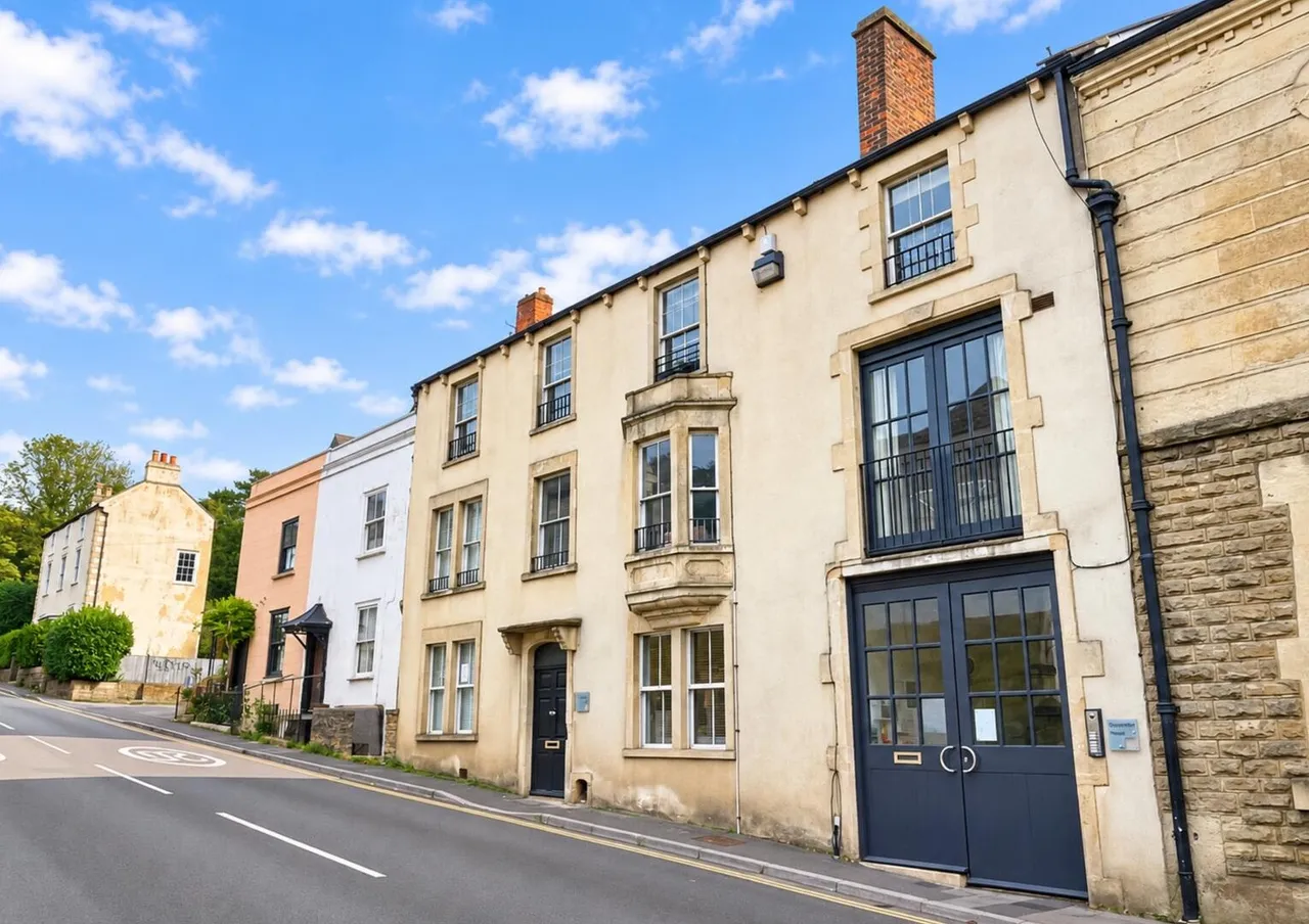 North Parade, Frome, BA11, photo 22