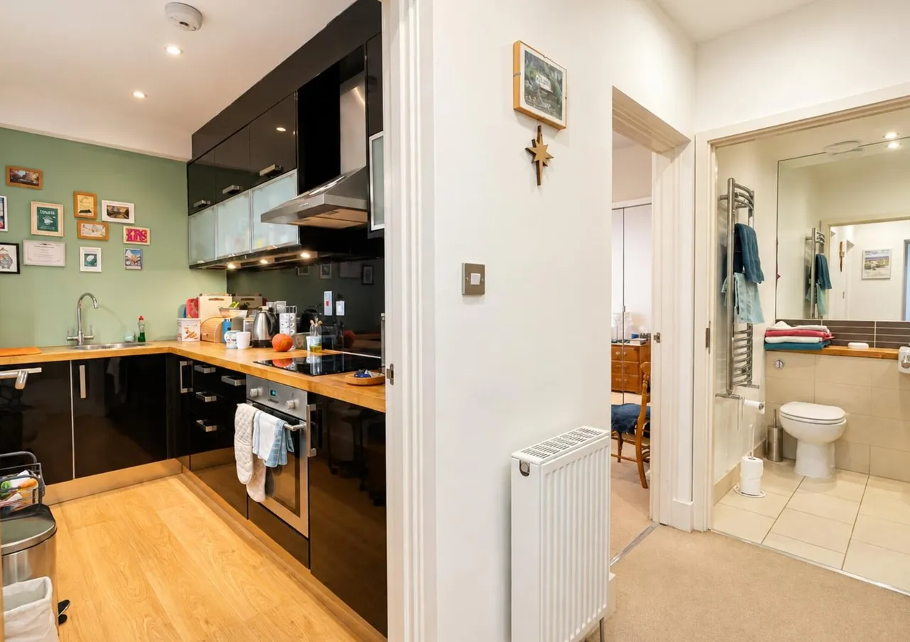 North Parade, Frome, BA11, photo 9