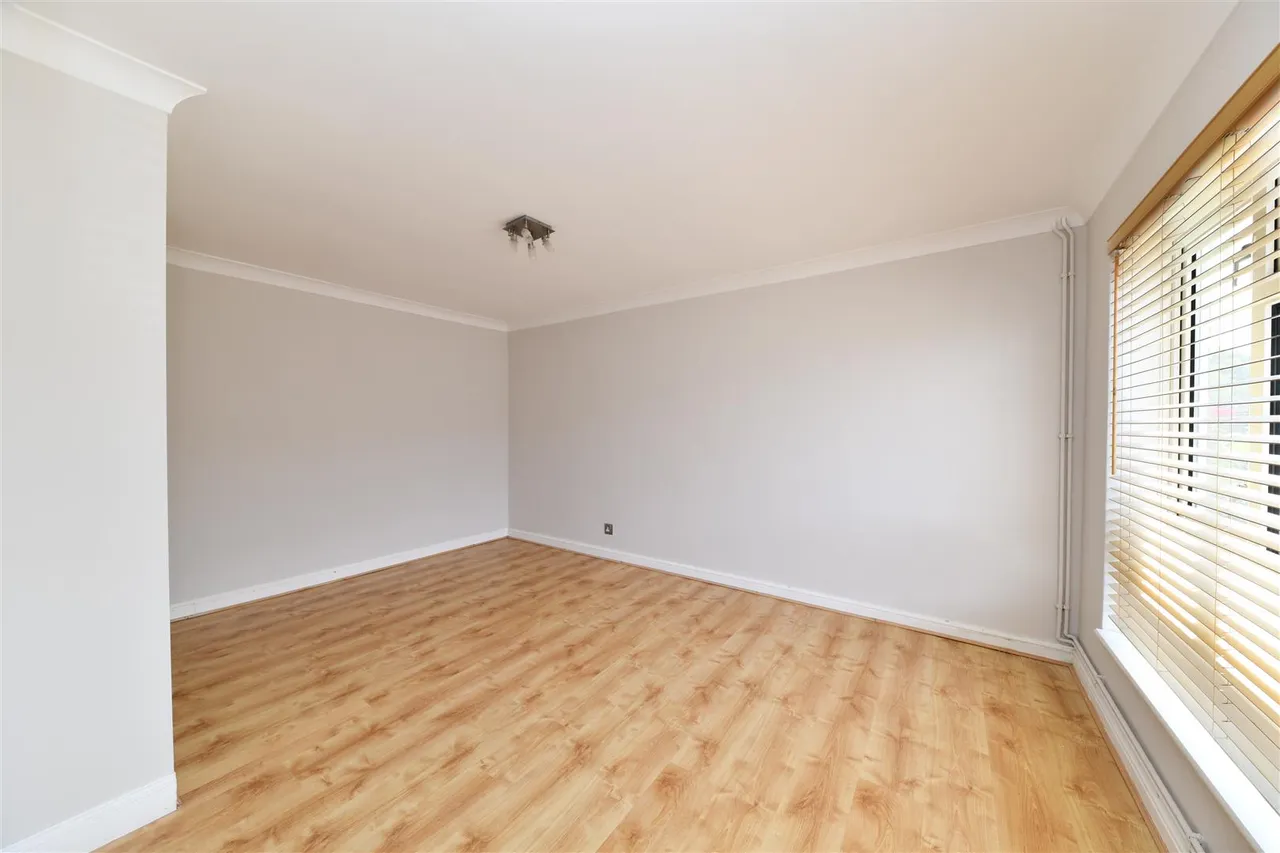 Chertsey Rise, Stevenage, Herts, SG2 9JG, photo 11