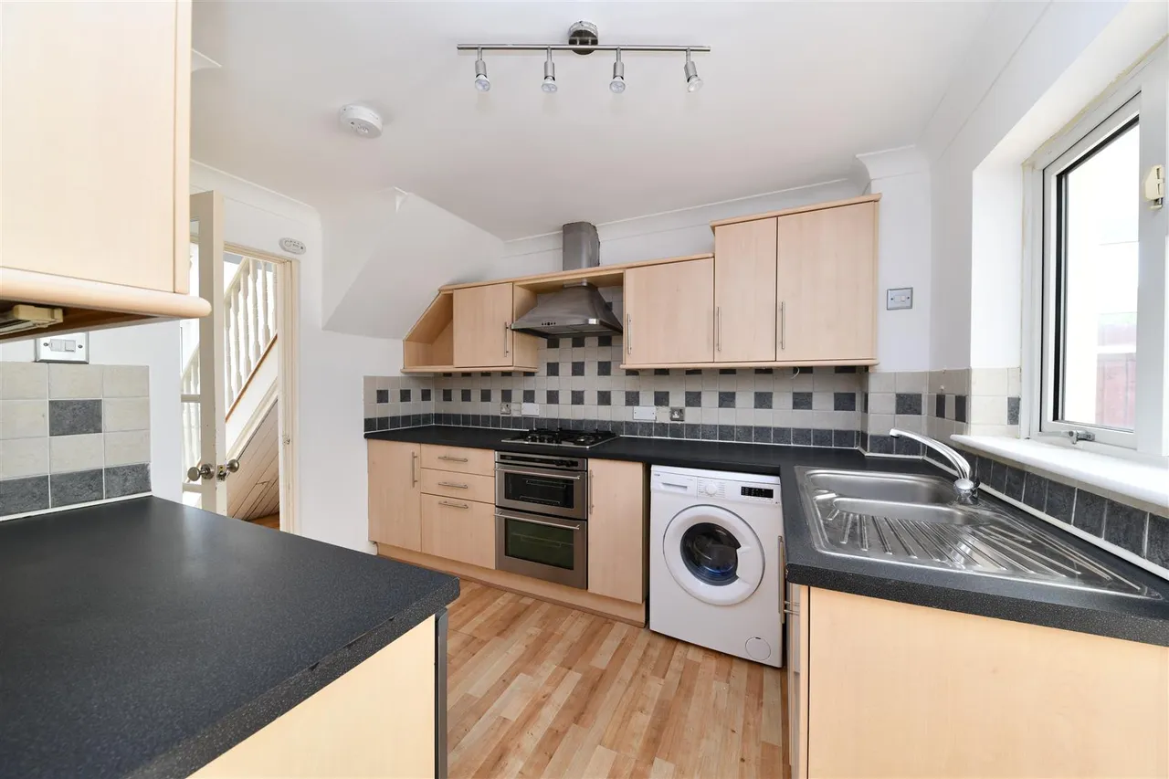Chertsey Rise, Stevenage, Herts, SG2 9JG, photo 12