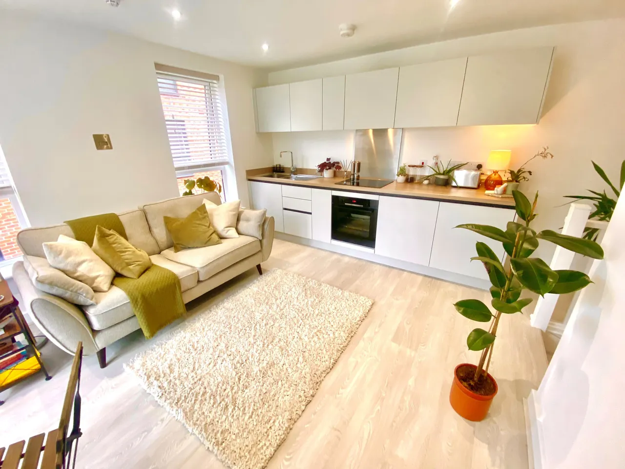 Copper Beech Court, LEEDS, photo 2