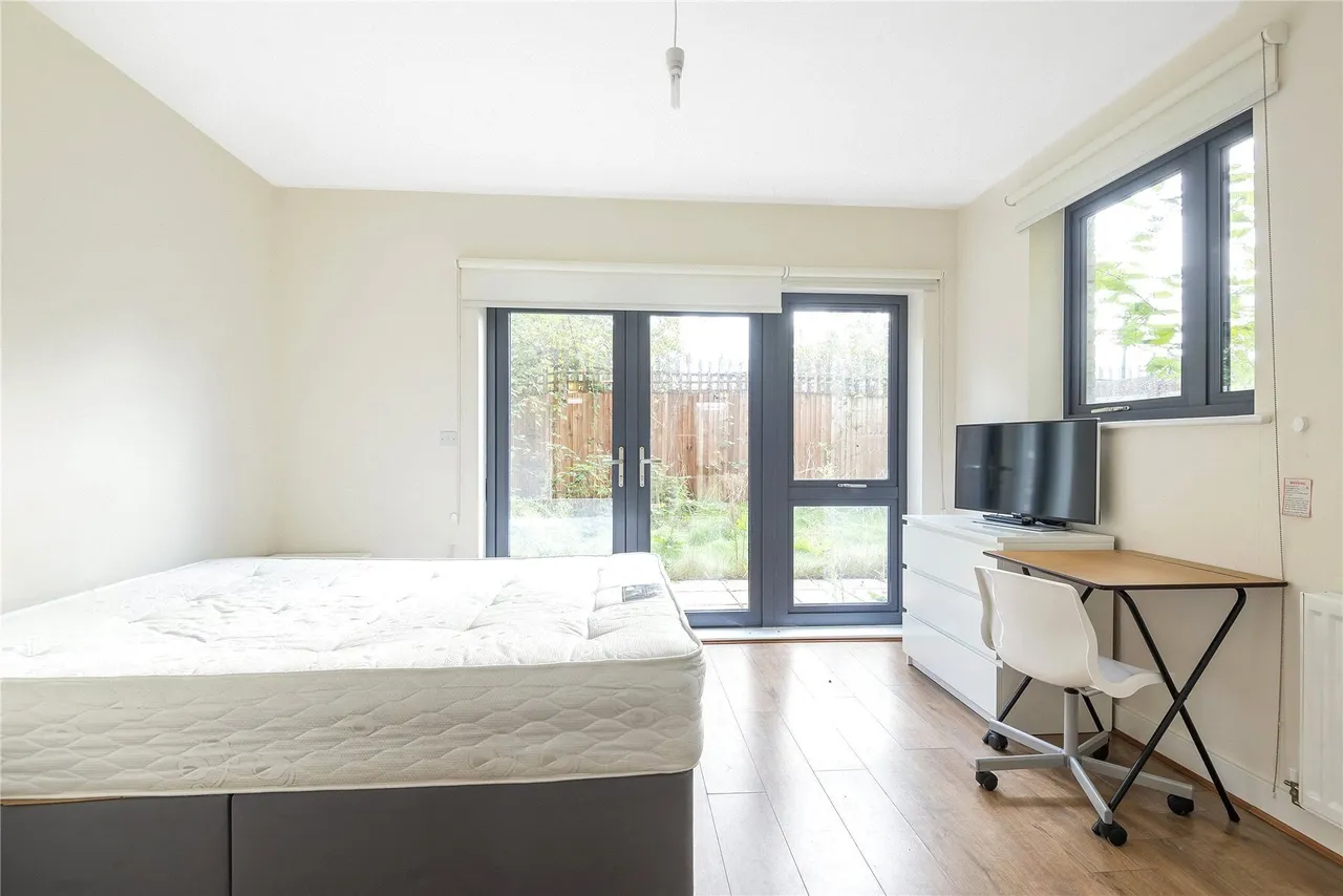 Fisher Close, Salter Road, SE16, photo 6