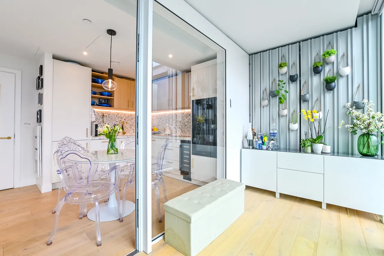 Apartment L15 02, Grand Central Apartments, London, photo 6