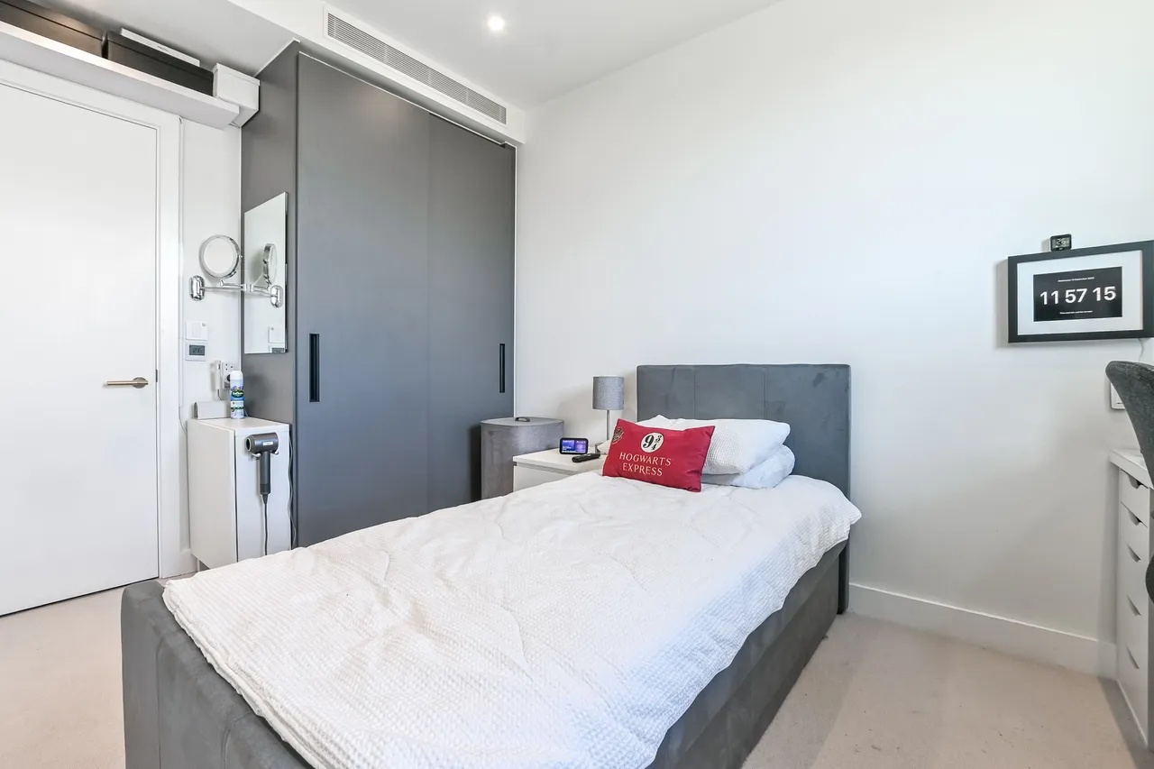 Apartment L15 02, Grand Central Apartments, London, photo 12