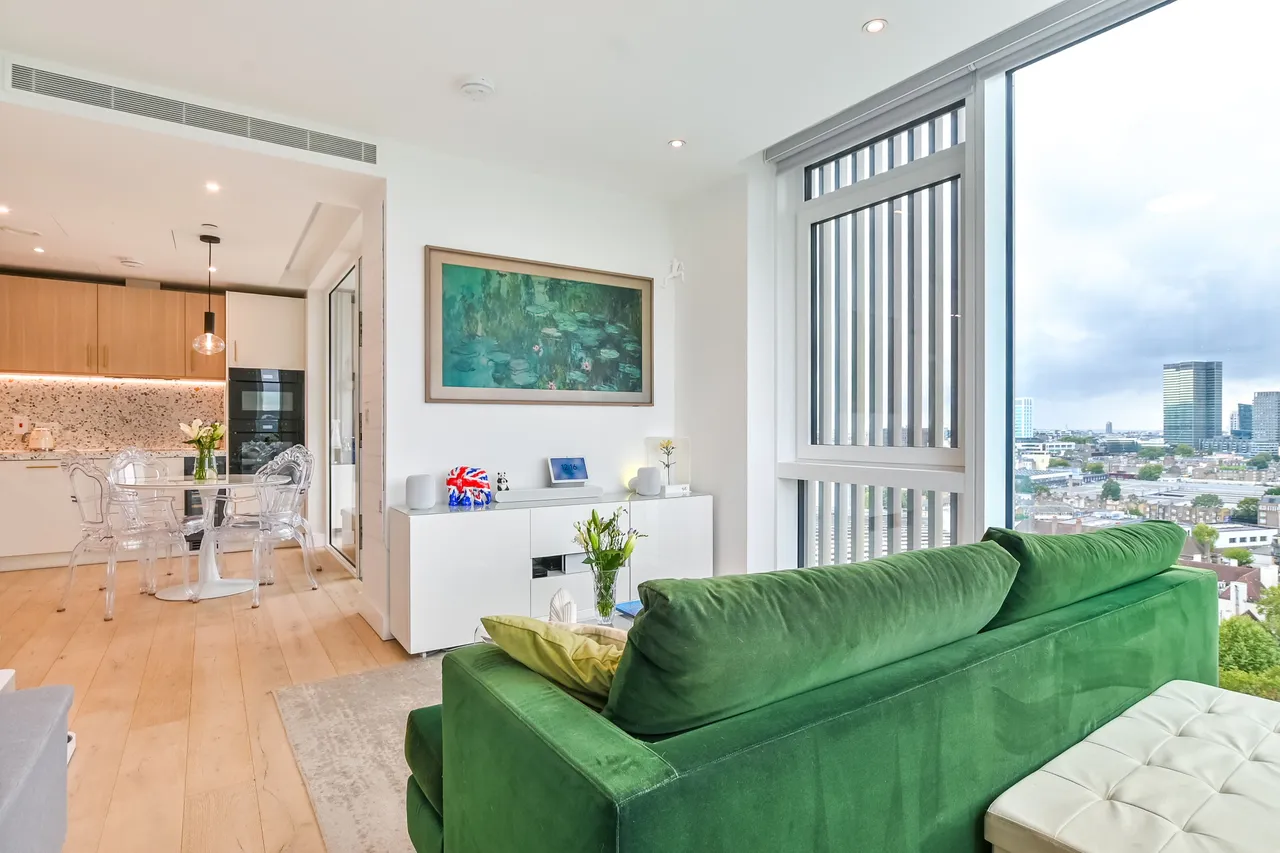 Apartment L15 02, Grand Central Apartments, London, photo 2