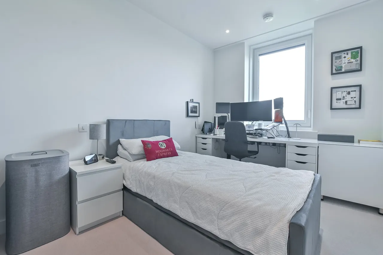 Apartment L15 02, Grand Central Apartments, London, photo 11
