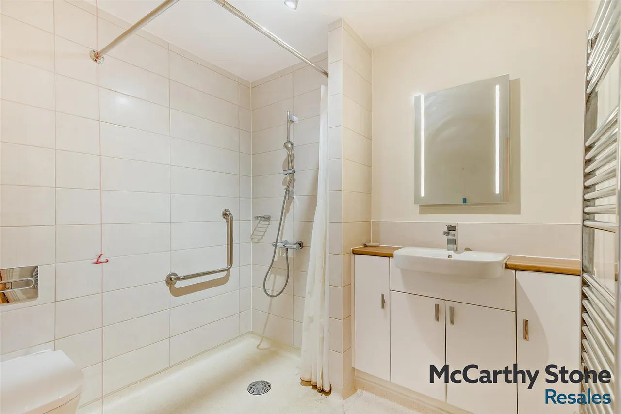 Bath Road, Devizes, SN10, photo 8