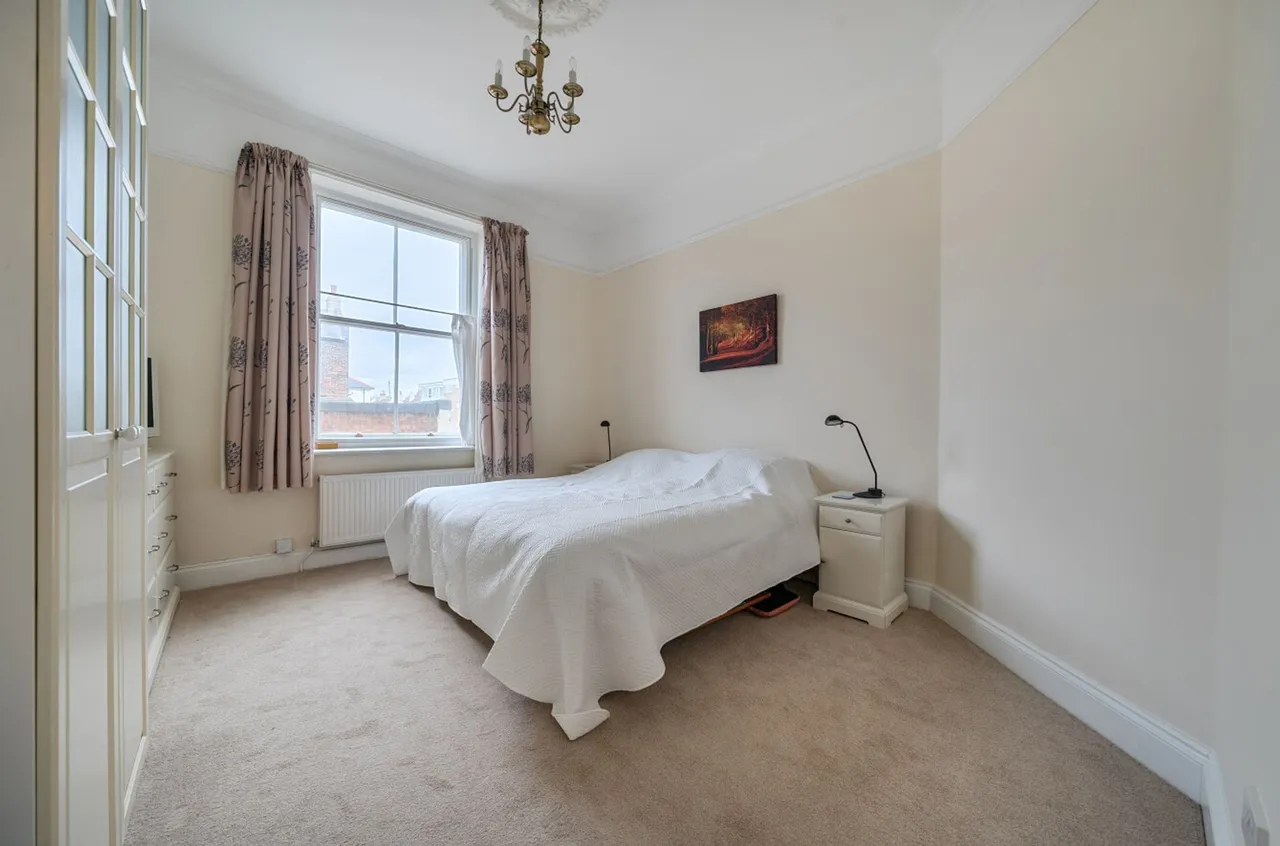 Royal Sea Front Apartments, Sea Front Hayling Island, PO11, photo 11