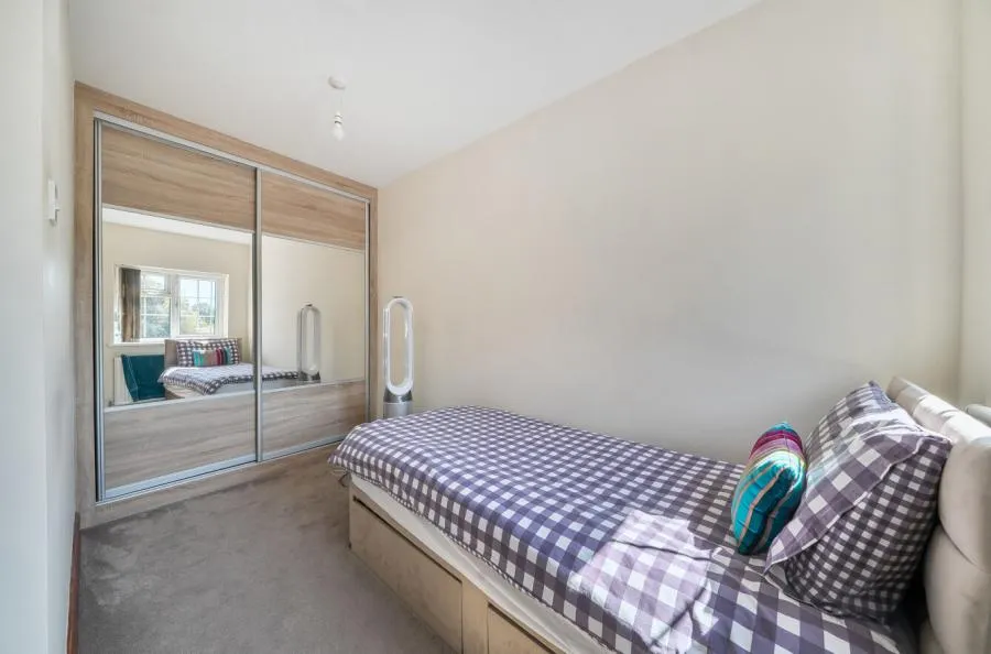 Shepherds House Lane, Earley, RG6, photo 14