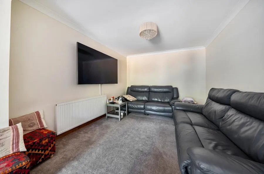 Shepherds House Lane, Earley, RG6, photo 6