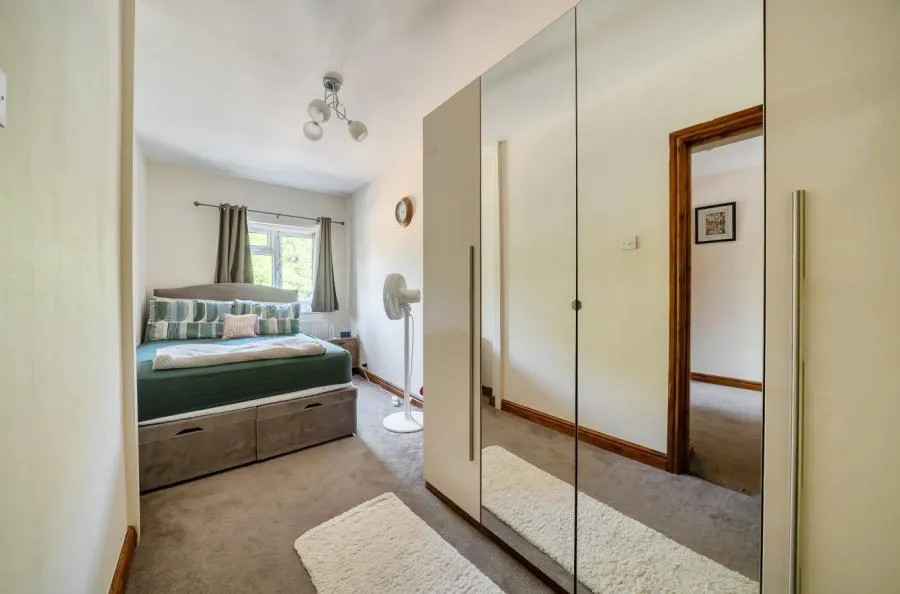 Shepherds House Lane, Earley, RG6, photo 12