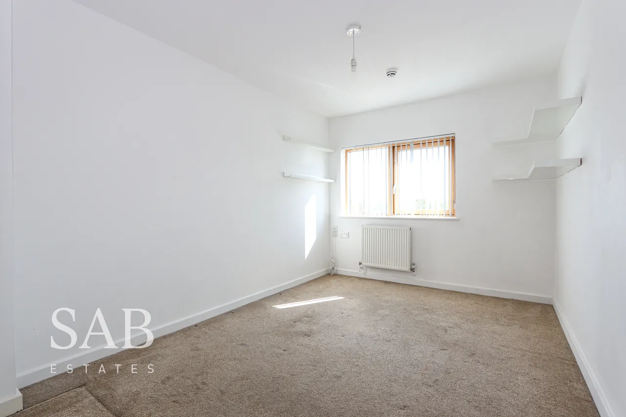 Ruislip Road East, UB6, photo 3