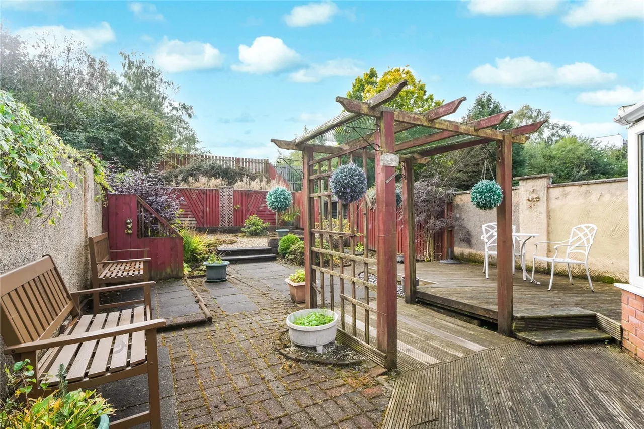 Avondale Drive, Armadale, EH48, photo 18