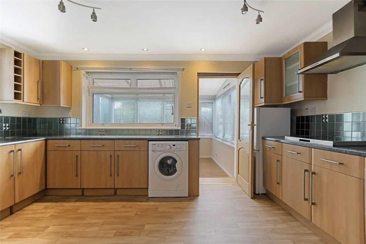 Avondale Drive, Armadale, EH48, photo 5