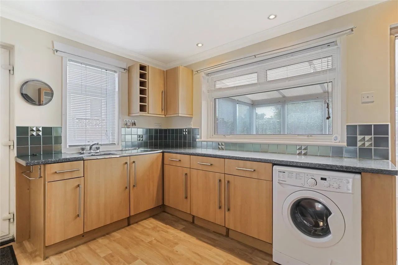 Avondale Drive, Armadale, EH48, photo 6
