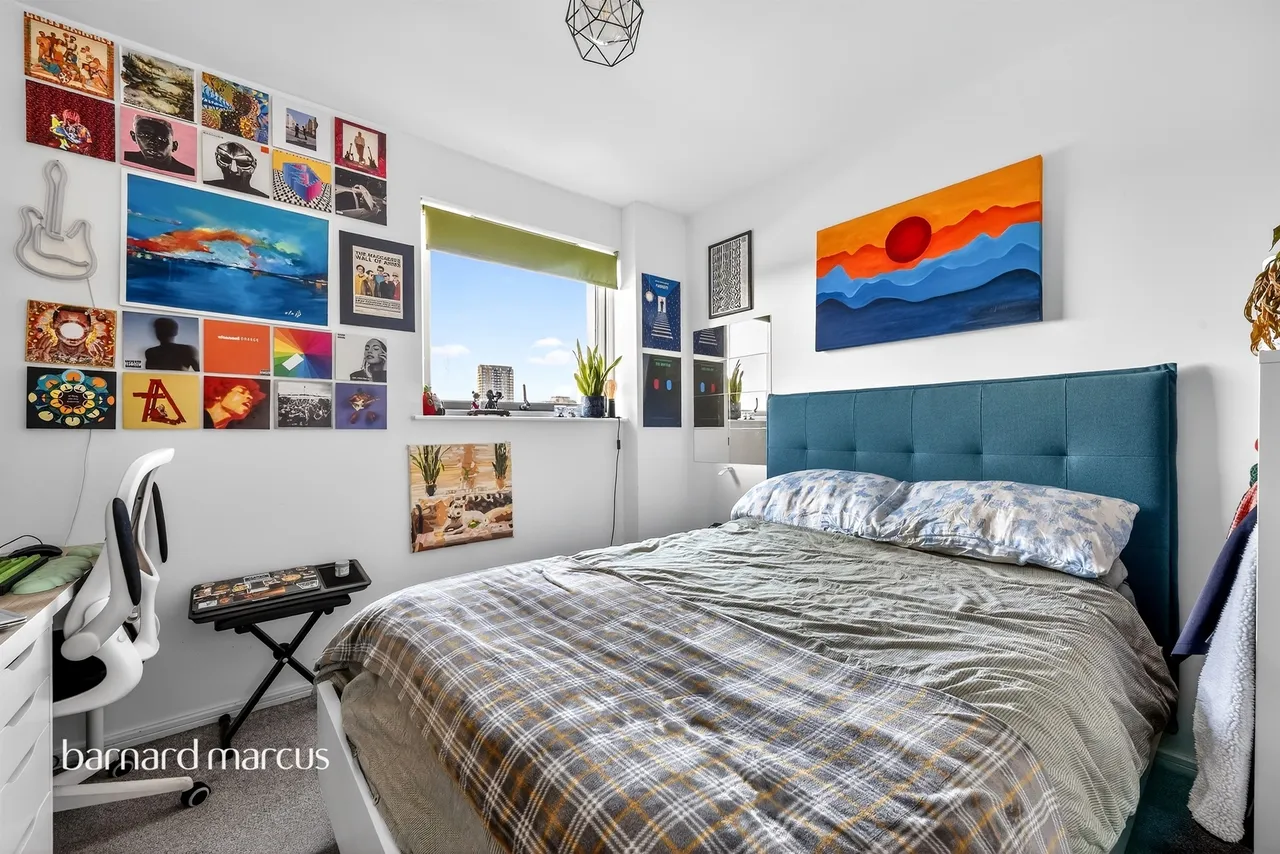 Selbourne Avenue, Hounslow, TW3, photo 8