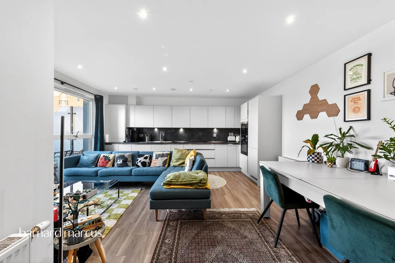 Selbourne Avenue, Hounslow, TW3, photo 5