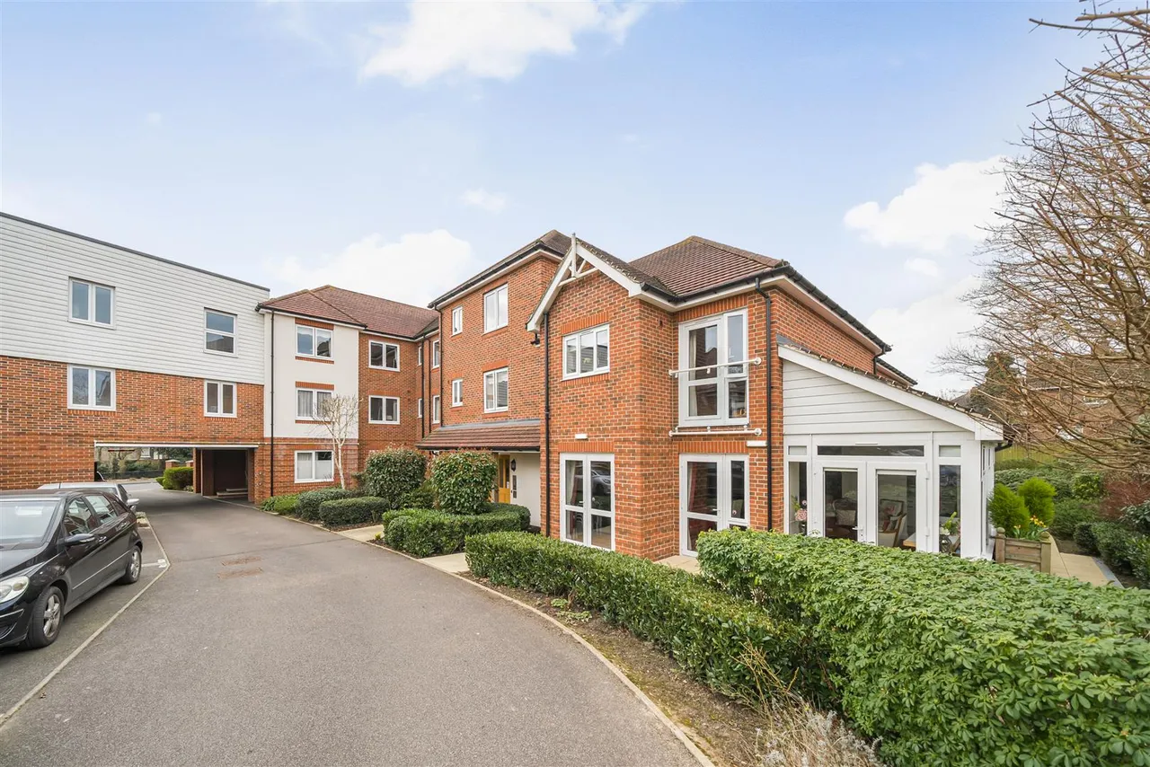 Broomstick Hall Road, Waltham Abbey, EN9, photo 16